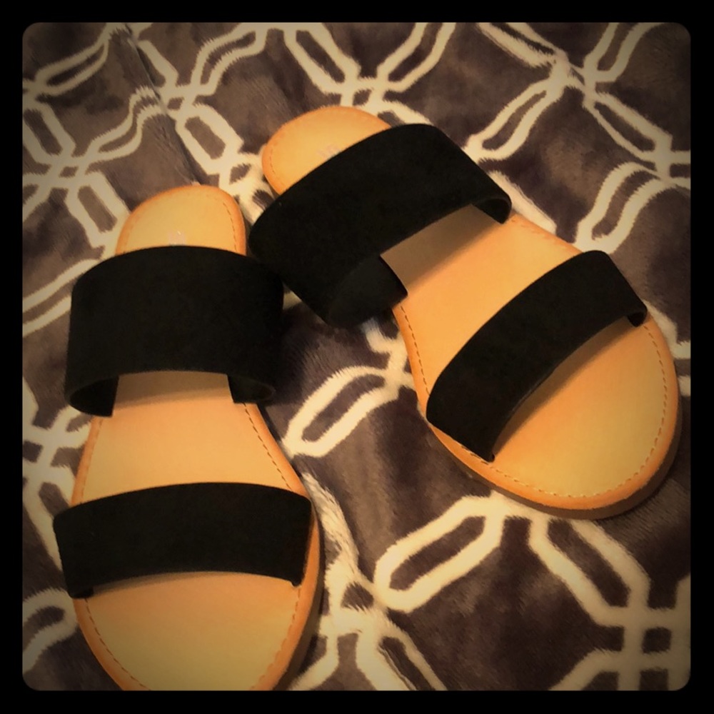 Size 7 Soda®️ sandals/flats